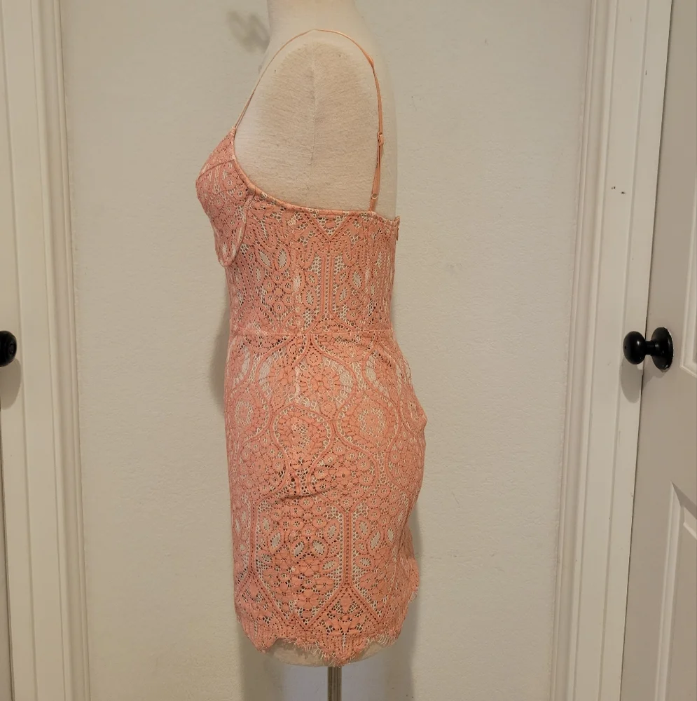 Lace Mini Dress - Picture 2 of 3